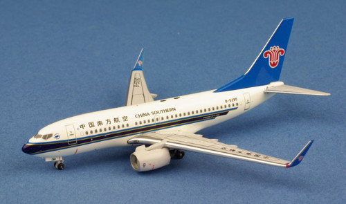 Aeroclassics Boeing 737-700W China Southern B-5290